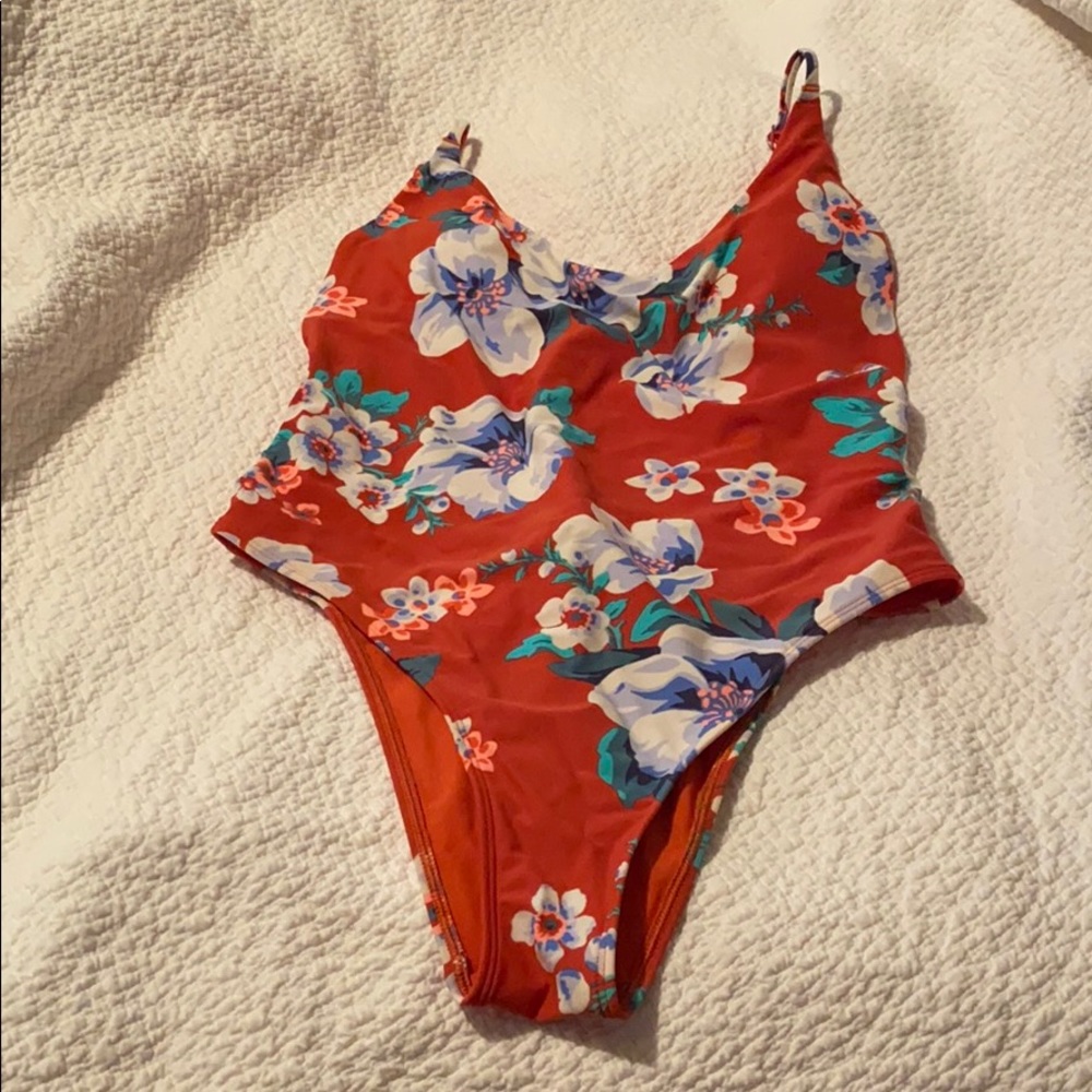 Swim suit